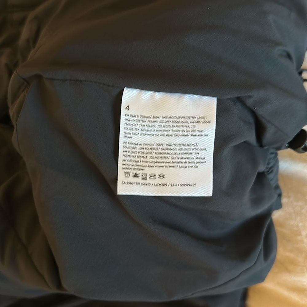 Lululemon Wunder Puff Oversized Super-Cropped Vest Black, 4 EXCELLENT CONDITION - Picture 8 of 13